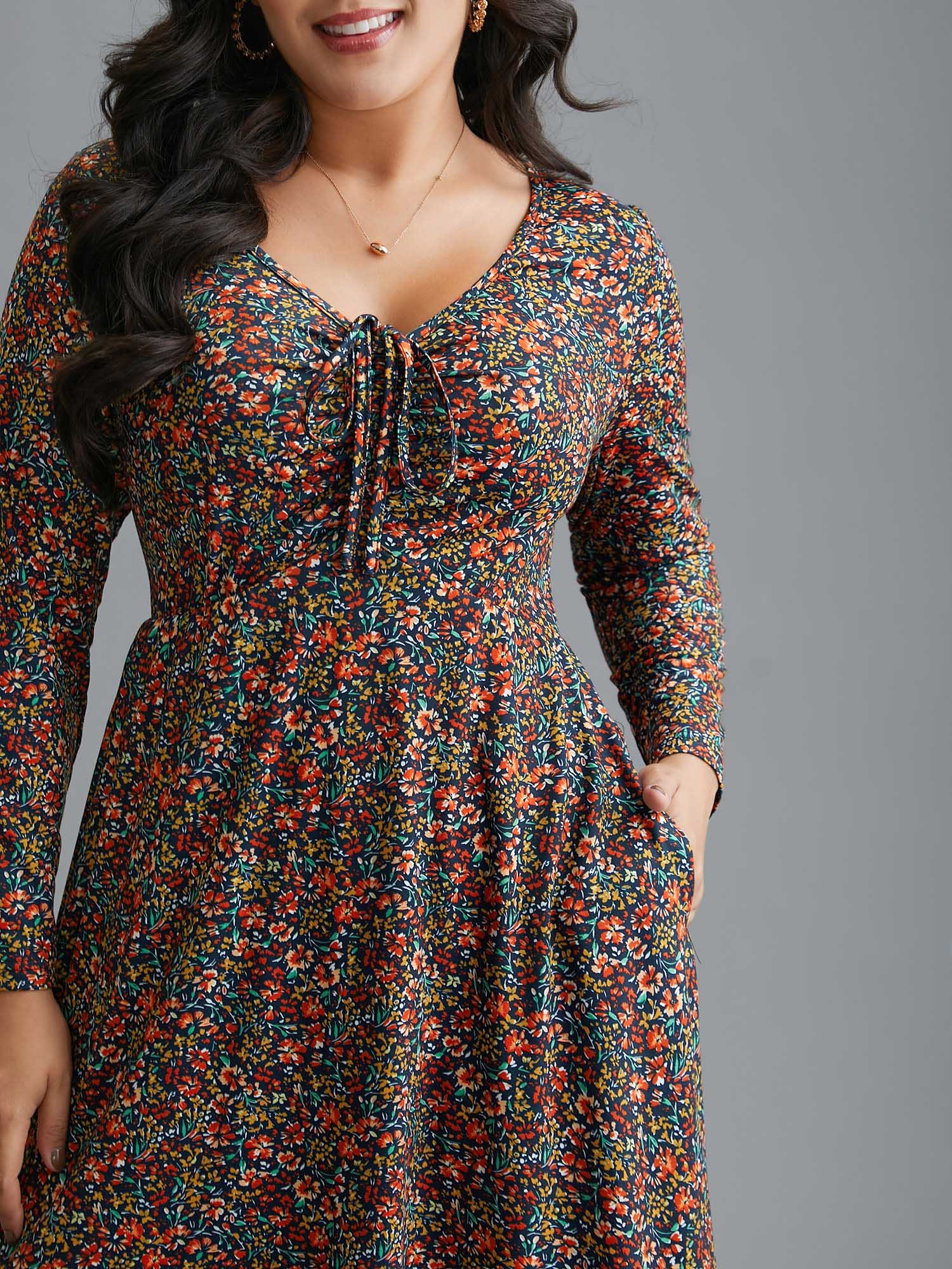 Ditsy Floral Drawstring Midi Dress - Image 2