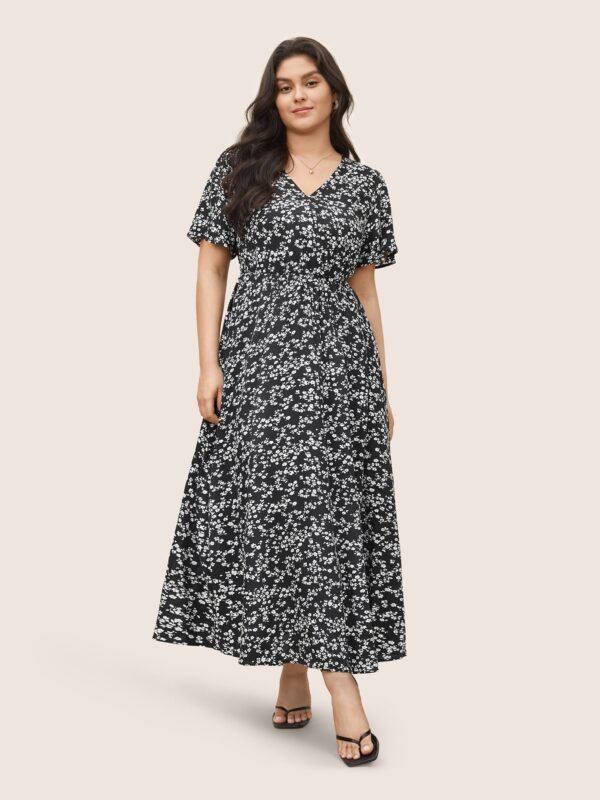 Bloom Dress - Flutter Sleeve Ditsy Floral Pocket Split Maxi Dress - Image 14