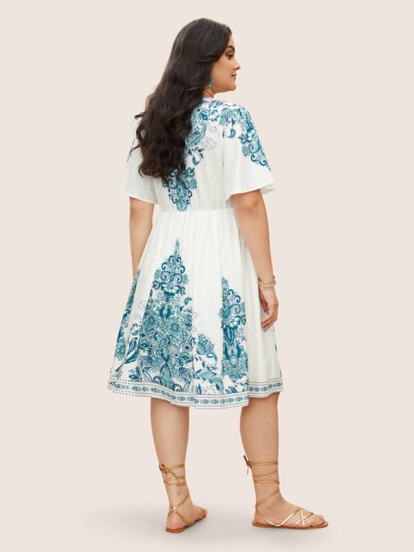 Bandana Print Ruffle Sleeve V Neck Pocket Knee Dress - Image 18