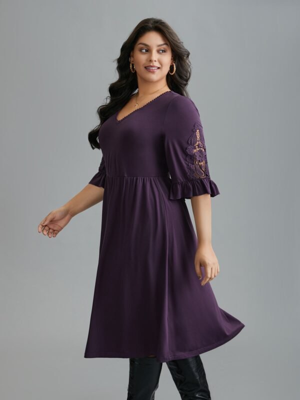 V Neck Plain Crochet Lace Mesh Dress - Image 2