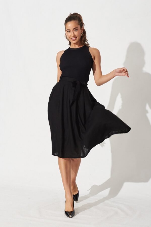 Midi Skirt In Black Linen - Image 3