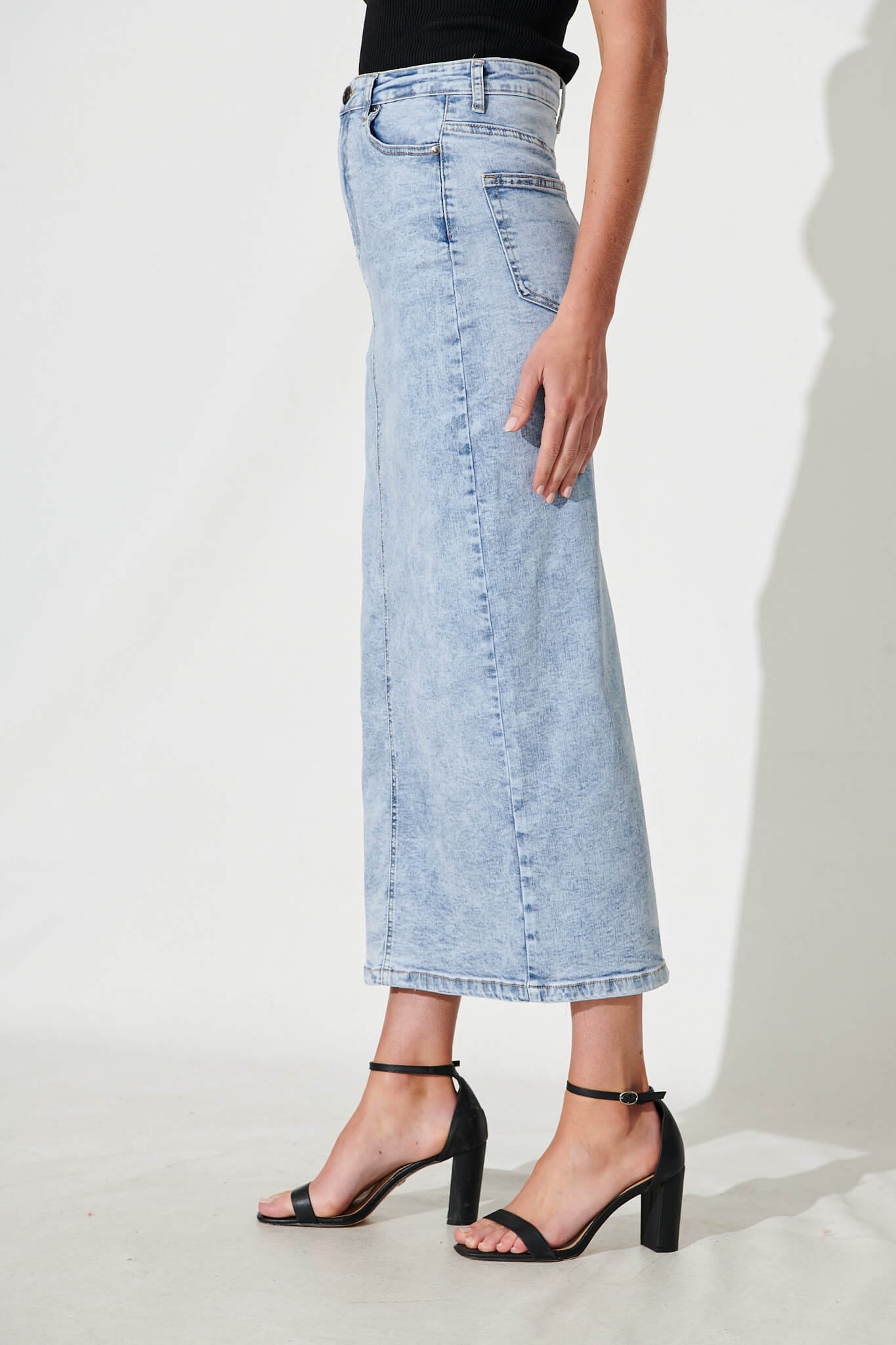 Maxi Stretch Denim Skirt In Light Blue Wash - Image 3