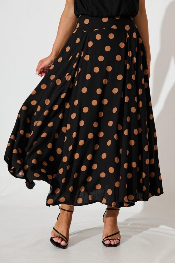 Maxi Skirt In Black With Brown Spot
