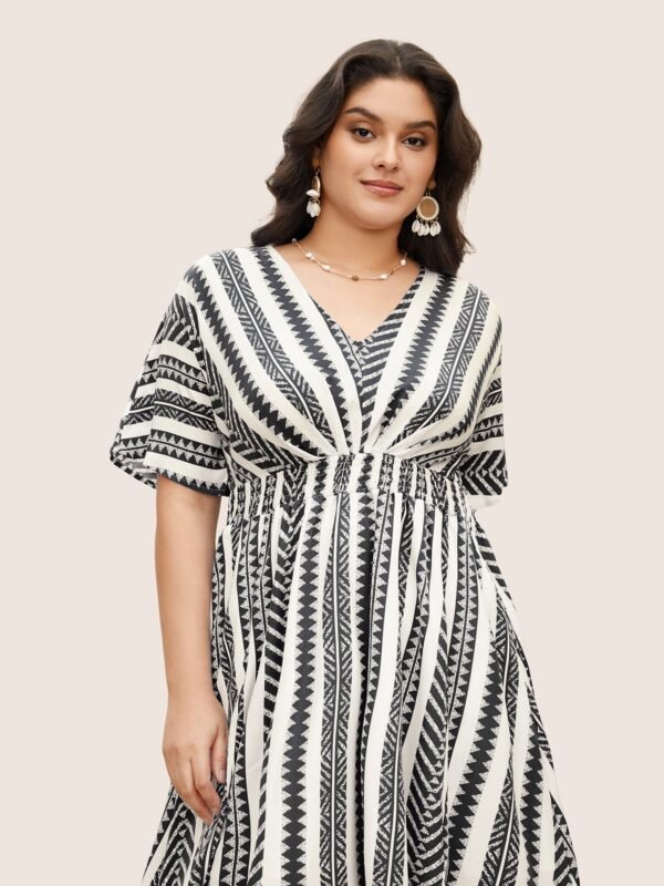 Solid Geometric Dolman Sleeve Pocket Shirred Split Hem Dress - Image 25