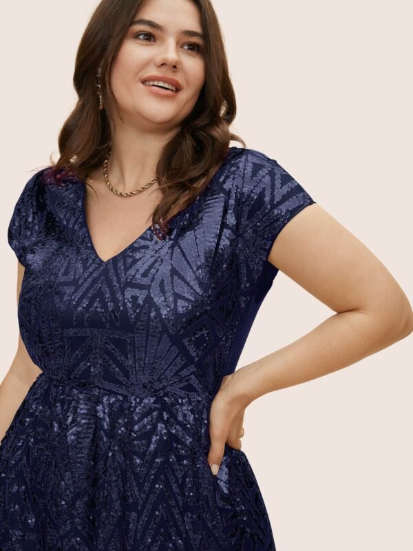 Geometric Sequin Dolman Sleeve Midi Dress - Image 7
