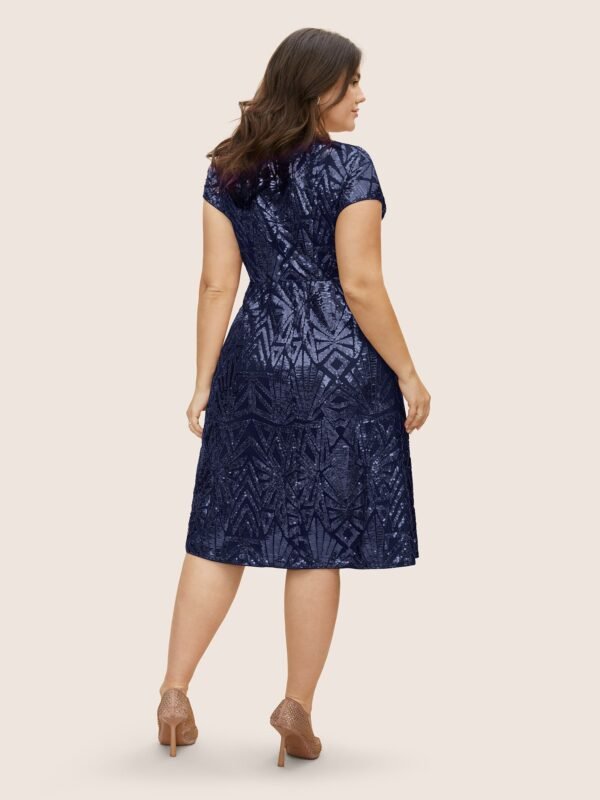 Geometric Sequin Dolman Sleeve Midi Dress - Image 9