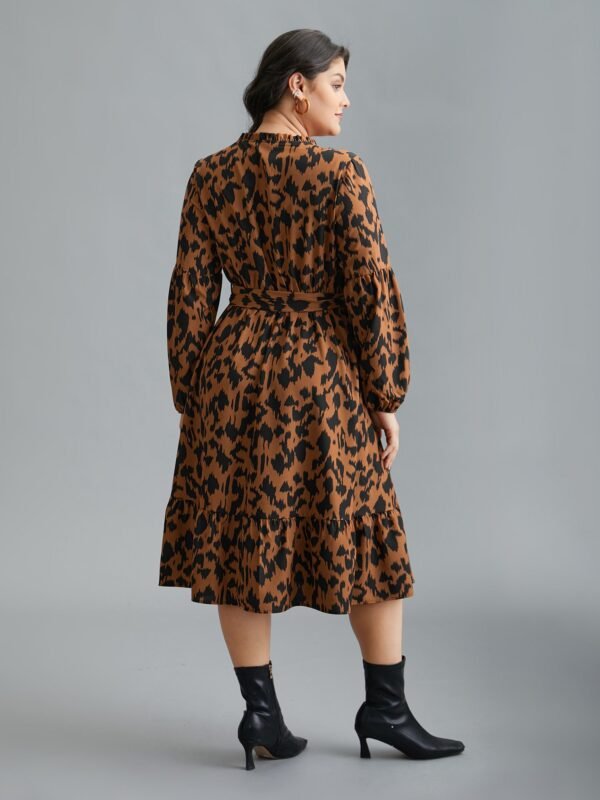 Leopard Print Stretchy Waist Belted Dress - Image 5
