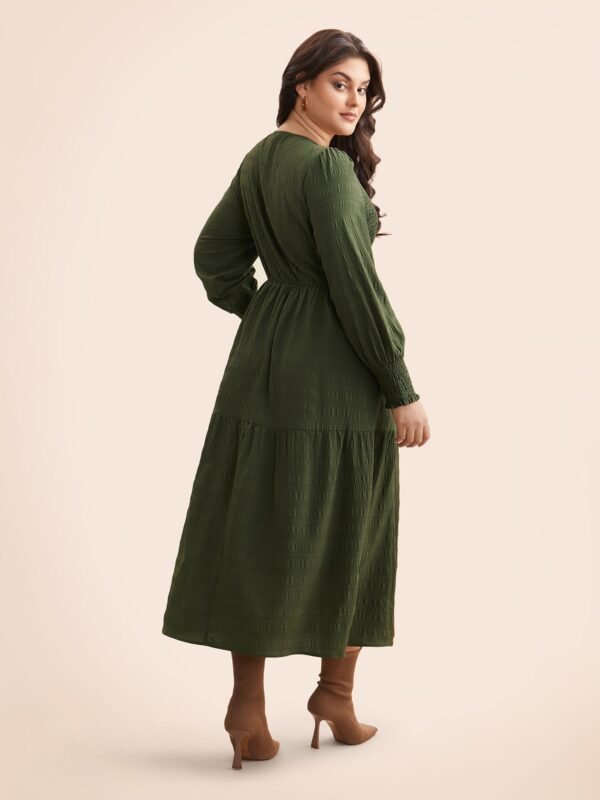 Plain Textured Shirred Midi Dress - Image 5