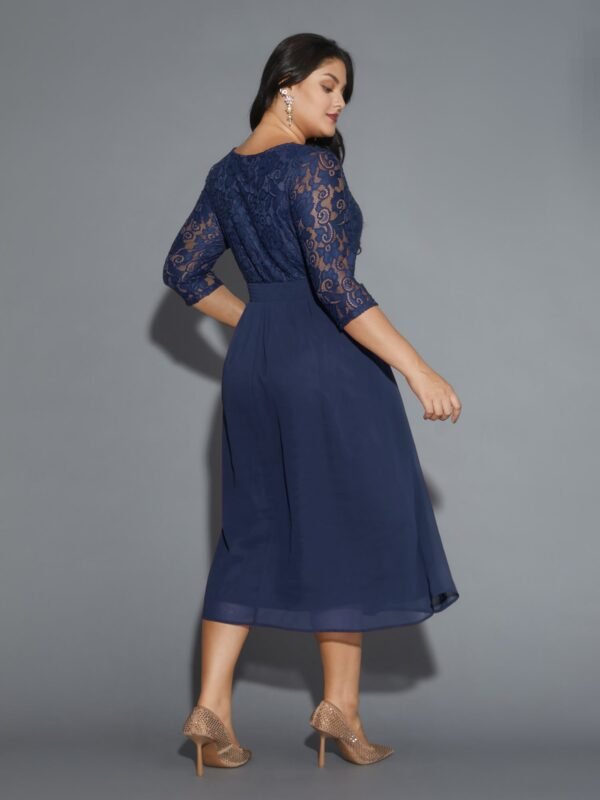Lace Patchwork Shirred Midi Pocket Dress - Image 10