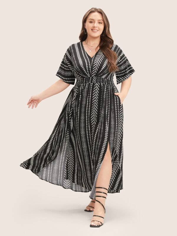 Solid Geometric Dolman Sleeve Pocket Shirred Split Hem Dress - Image 10