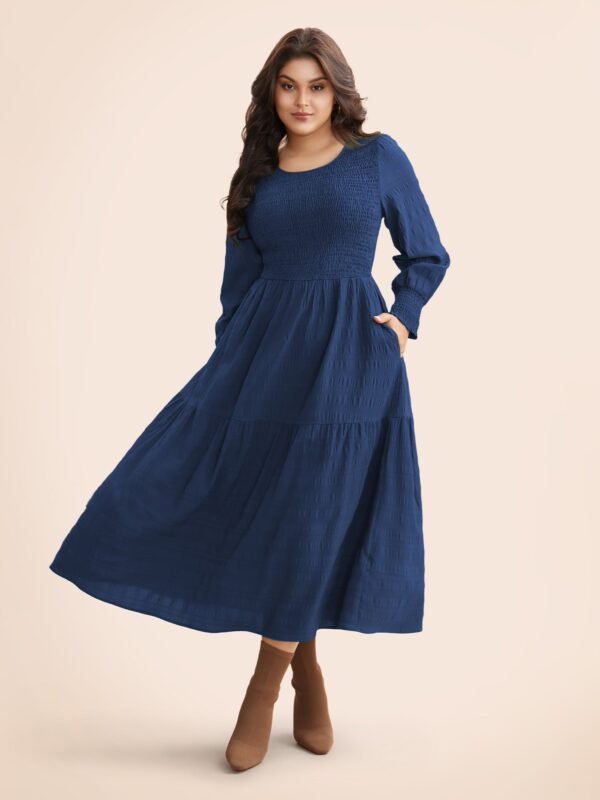 Plain Textured Shirred Midi Dress - Image 10
