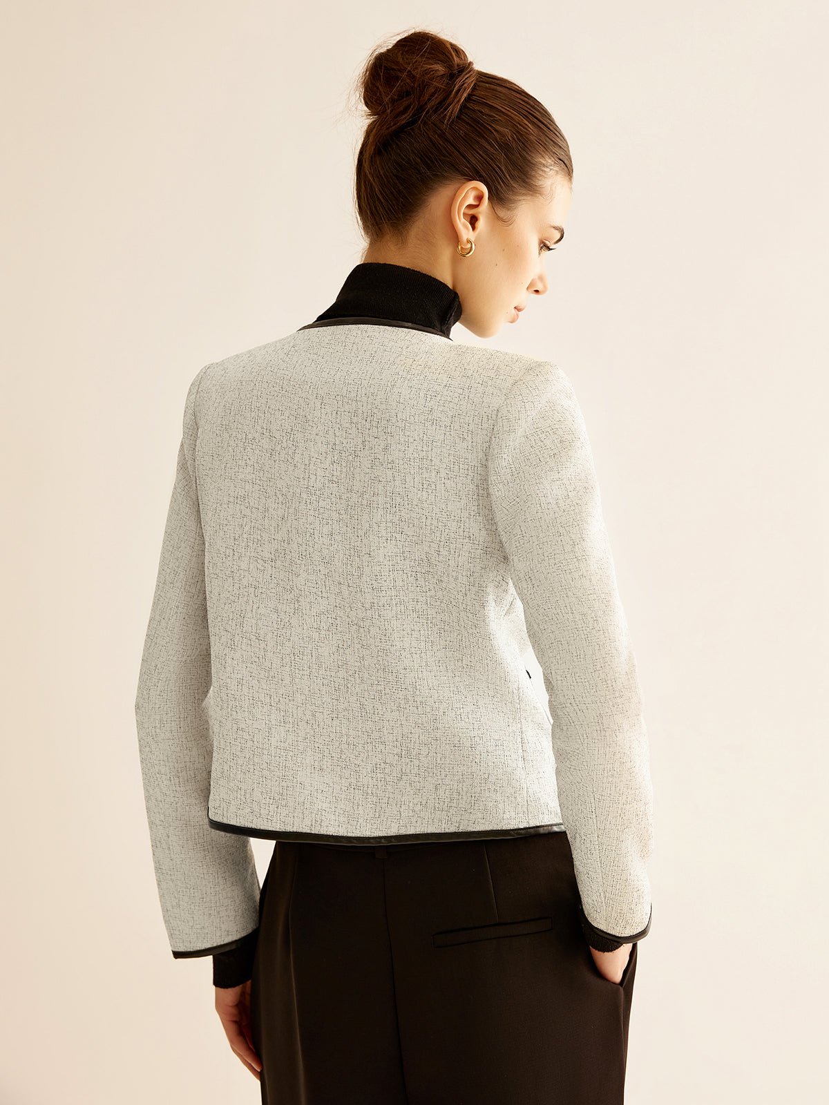 Elegant Contrast Trim Blazer - Image 6