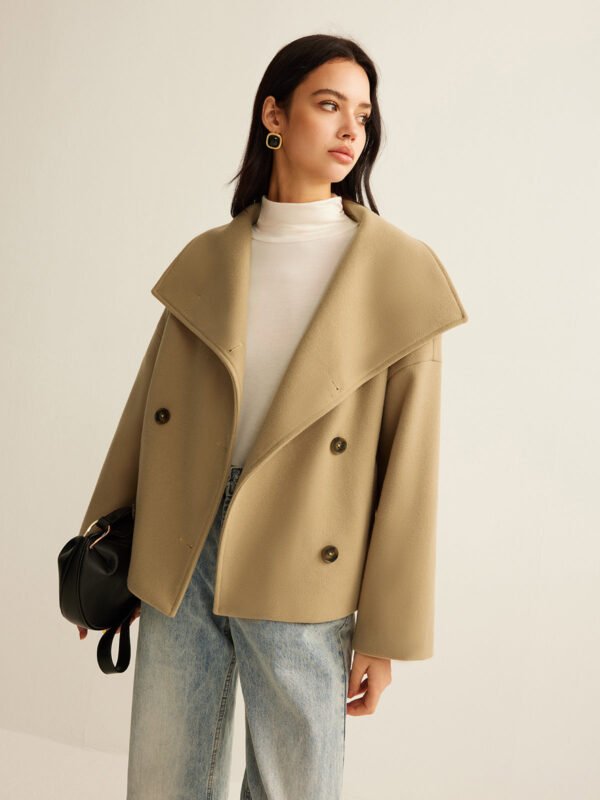 Large Collar Tweed Coat - Image 3