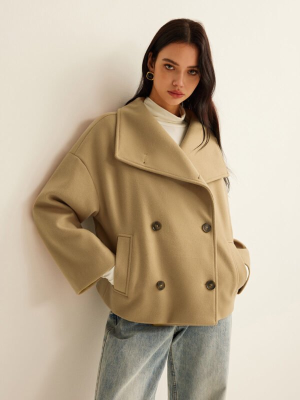Large Collar Tweed Coat - Image 4