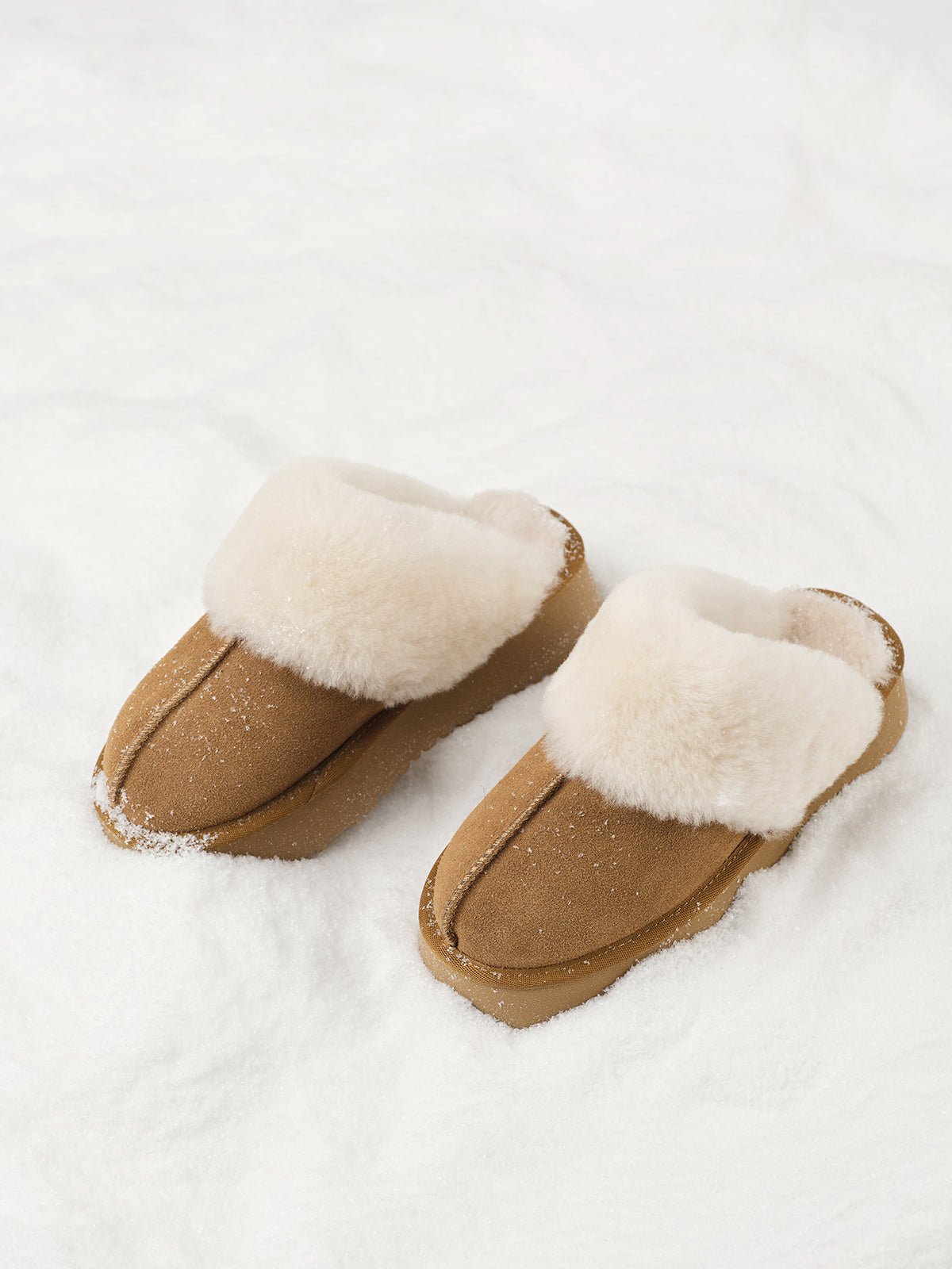Thick Sole Fleecing Slippers Boots - Image 4