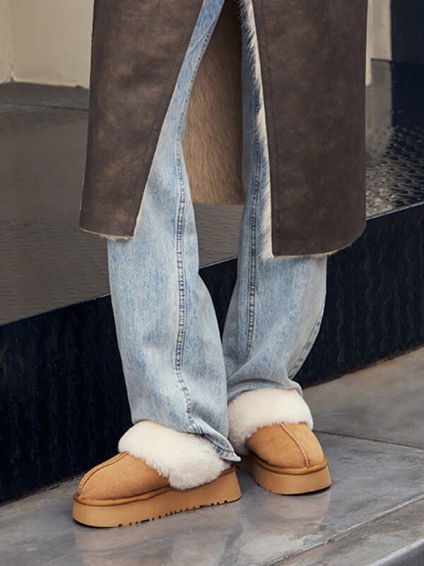 Thick Sole Fleecing Slippers Boots - Image 2
