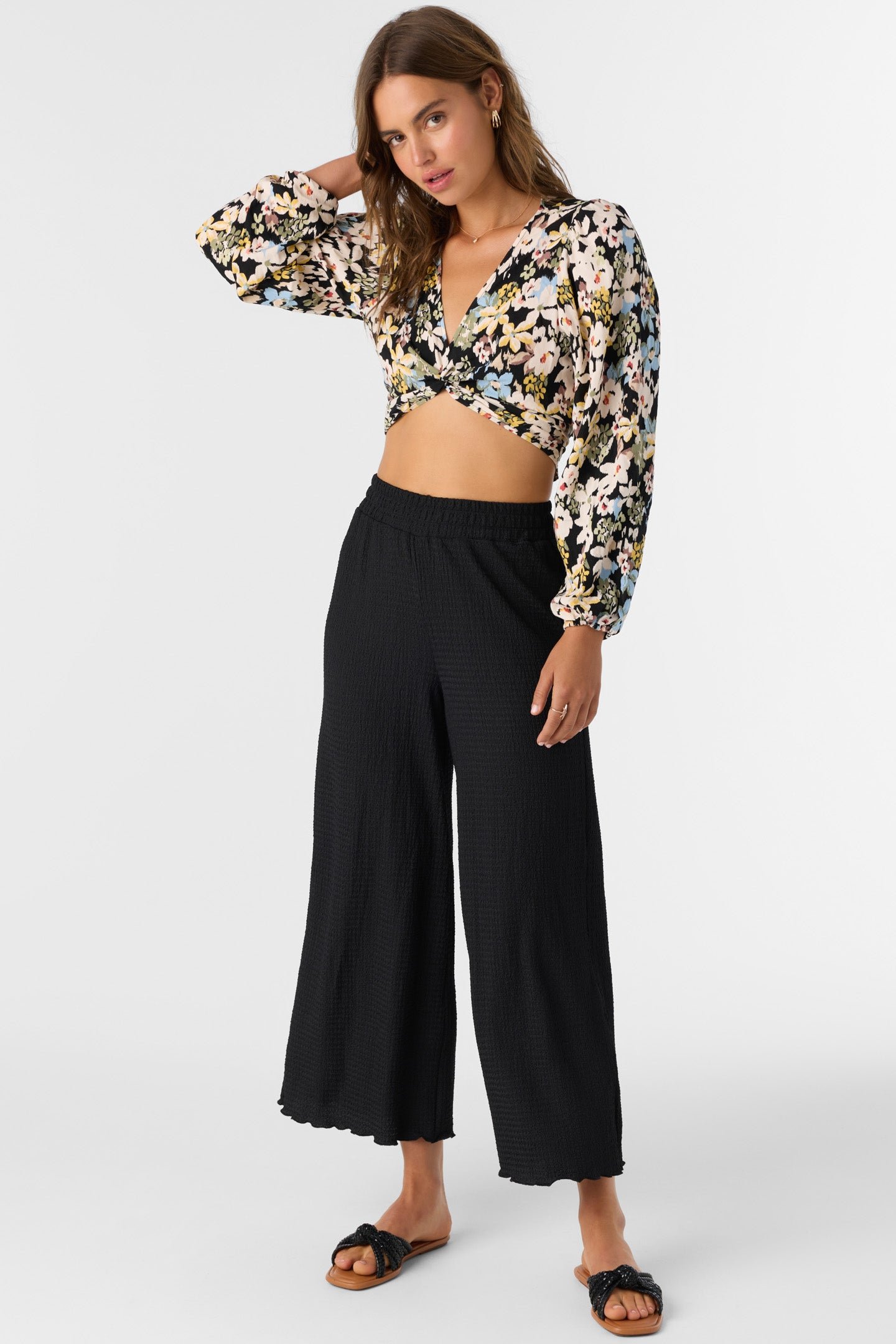 TEXTURED KNIT PULL-ON CROPPED PANTS