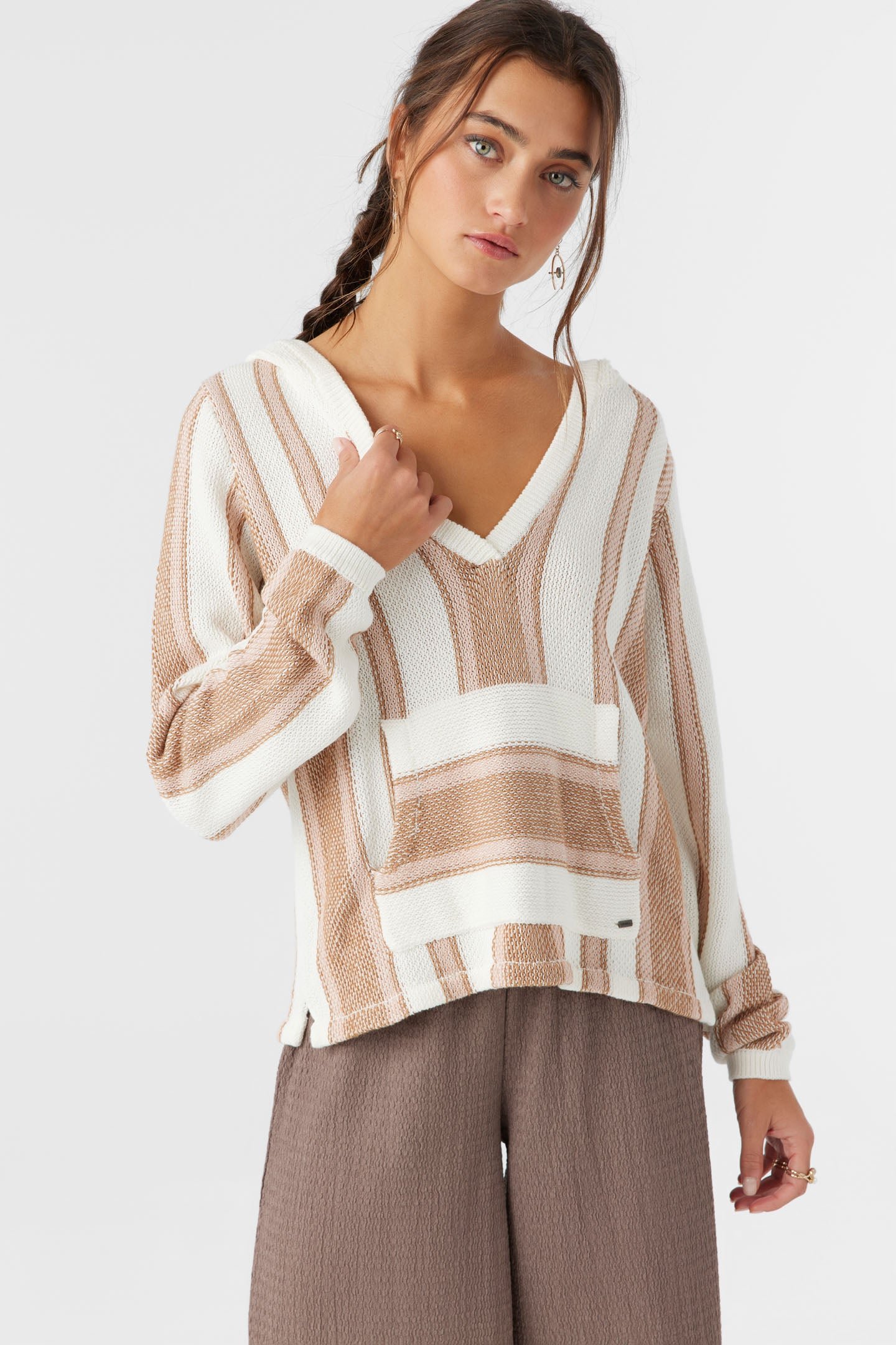 V-NECK HOODED SWEATER